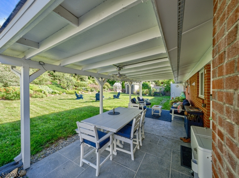 20 Mckinley Ave Property Photo 28