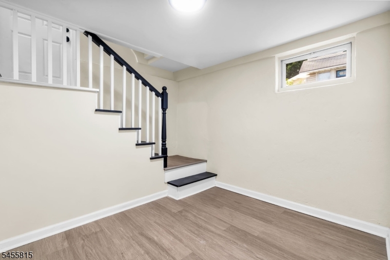 209 S Michigan Ave Property Photo 28