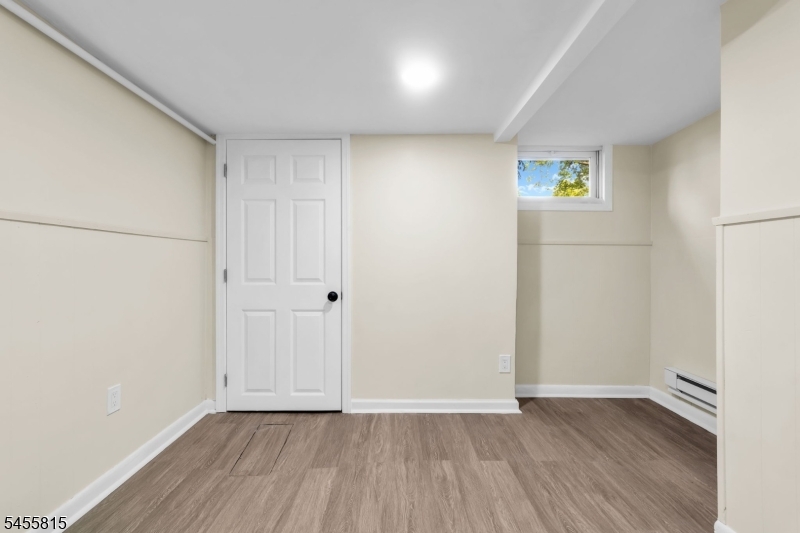 209 S Michigan Ave Property Photo 30
