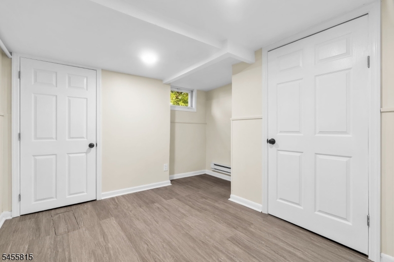 209 S Michigan Ave Property Photo 33
