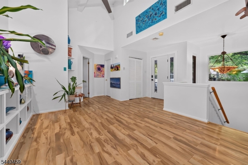 120 Swan Street Property Photo 8