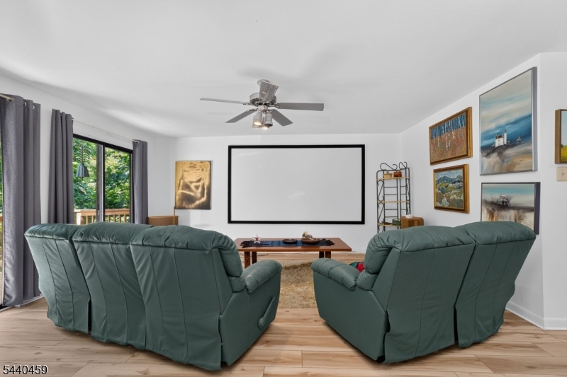 120 Swan Street Property Photo 14