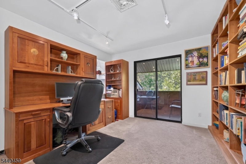 120 Swan Street Property Photo 21