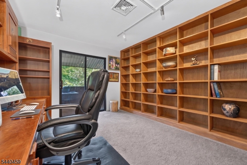 120 Swan Street Property Photo 22