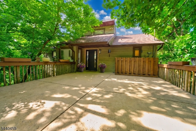 120 Swan Street Property Photo 26