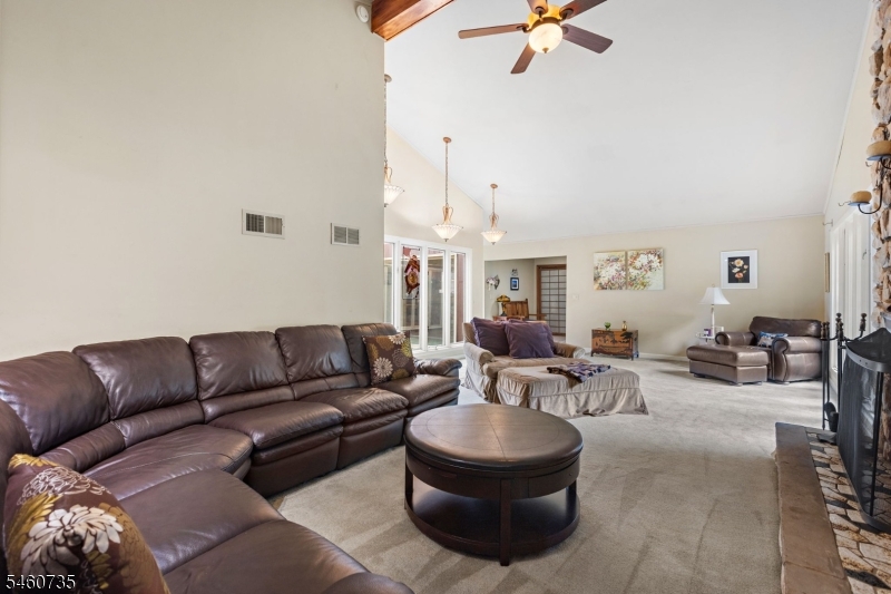 158 Kitchell Lake Dr Property Photo 18