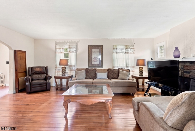 928 Beechwood Ct Property Photo 4