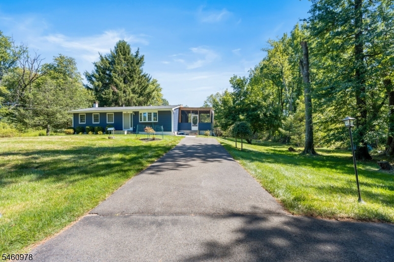 990 Croton Rd Property Photo 1
