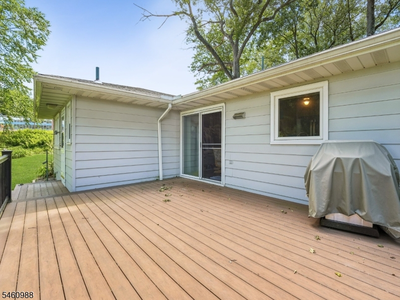 45 Sunset Rd Property Photo 24