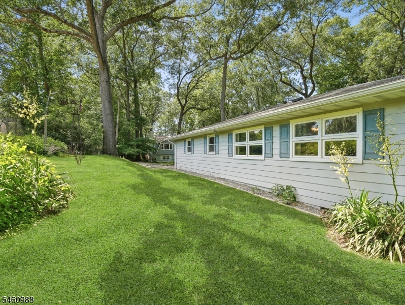 45 Sunset Rd Property Photo 27