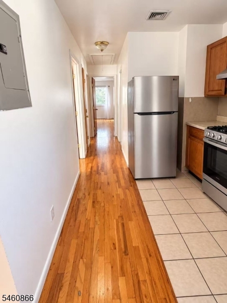 15 Ann St Property Photo 4