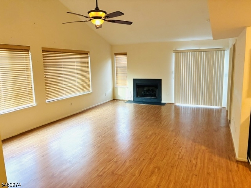 166 Falcon Ridge Way N 166 Property Photo 1