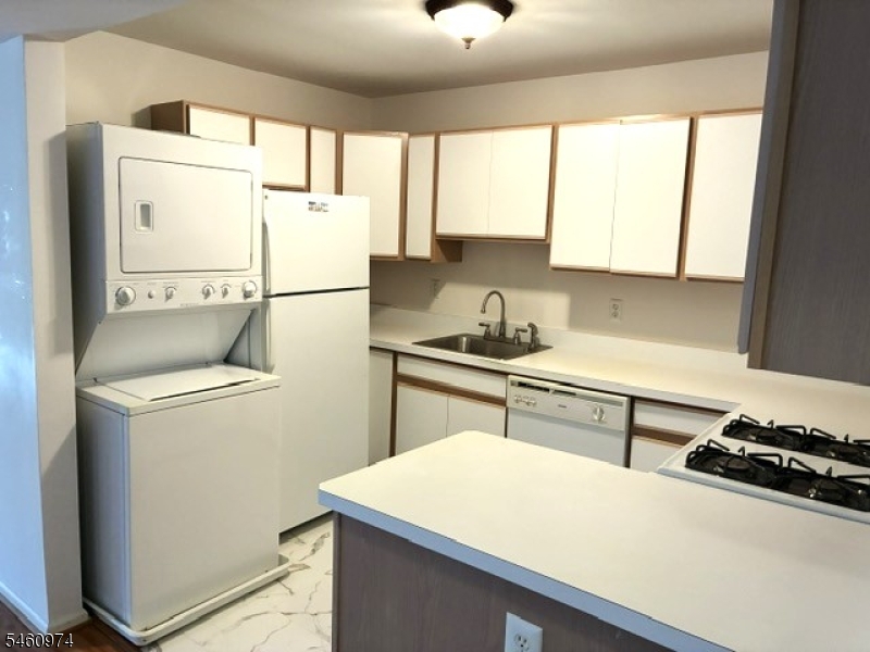 166 Falcon Ridge Way N 166 Property Photo 5