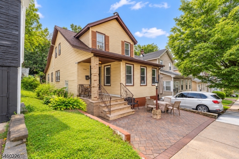 20 Berkley St Property Photo 1