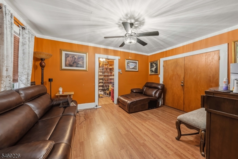 20 Berkley St Property Photo 4