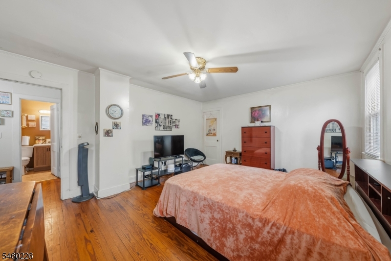 20 Berkley St Property Photo 12