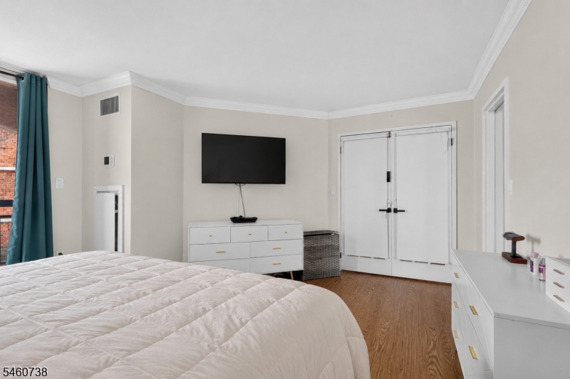 1020 Harmon Cove Tower 1020 Property Photo 26