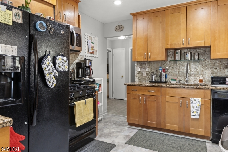 1147 Passaic Ave Property Photo 8