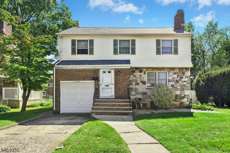 17 Harvard Rd Property Photo 2