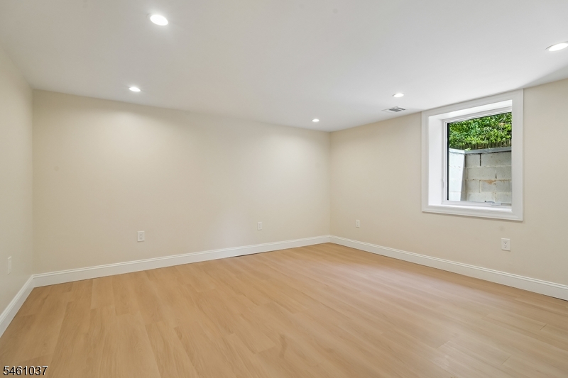 126 Hickson Dr Property Photo 30