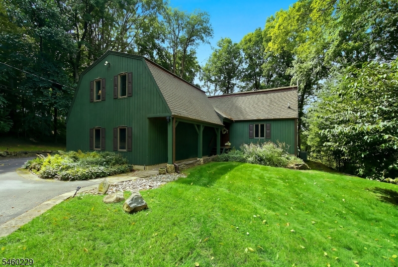 10 Ames Road Property Photo 2