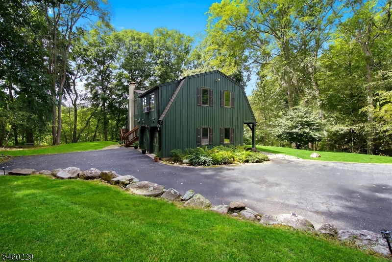 10 Ames Road Property Photo 3