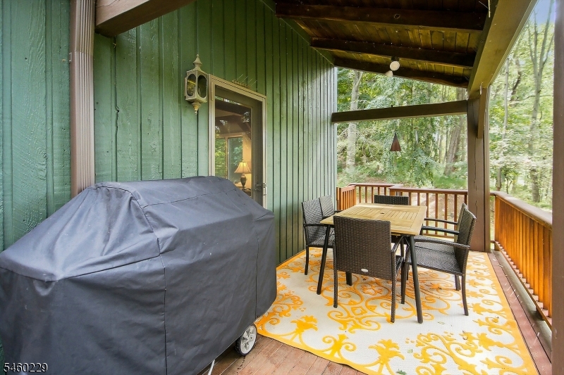 10 Ames Road Property Photo 16