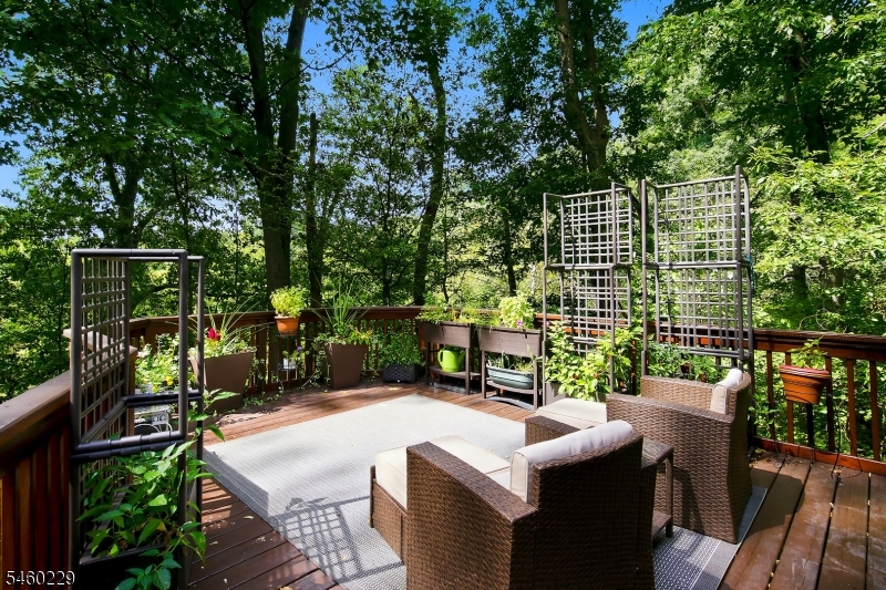10 Ames Road Property Photo 19
