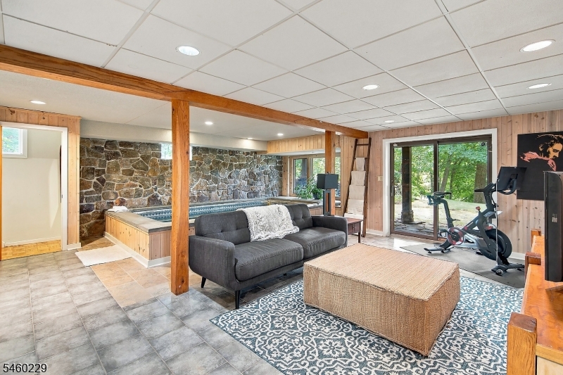 10 Ames Road Property Photo 34