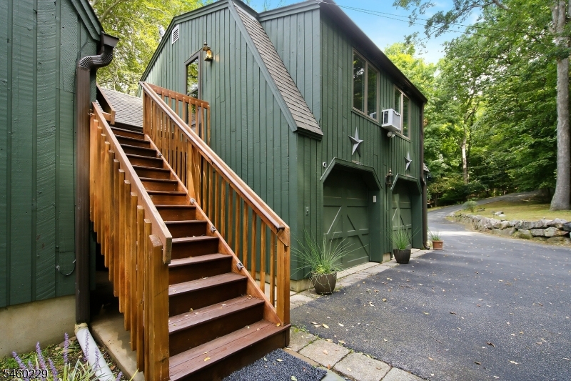 10 Ames Road Property Photo 38