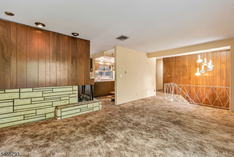 15 High Ct Property Photo 5