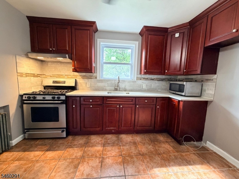 614 Mola Blvd Property Photo 2