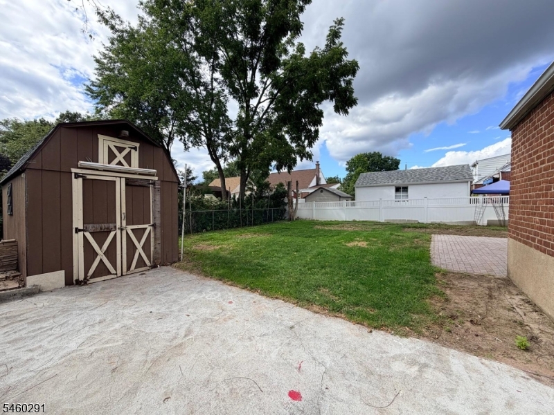 614 Mola Blvd Property Photo 29