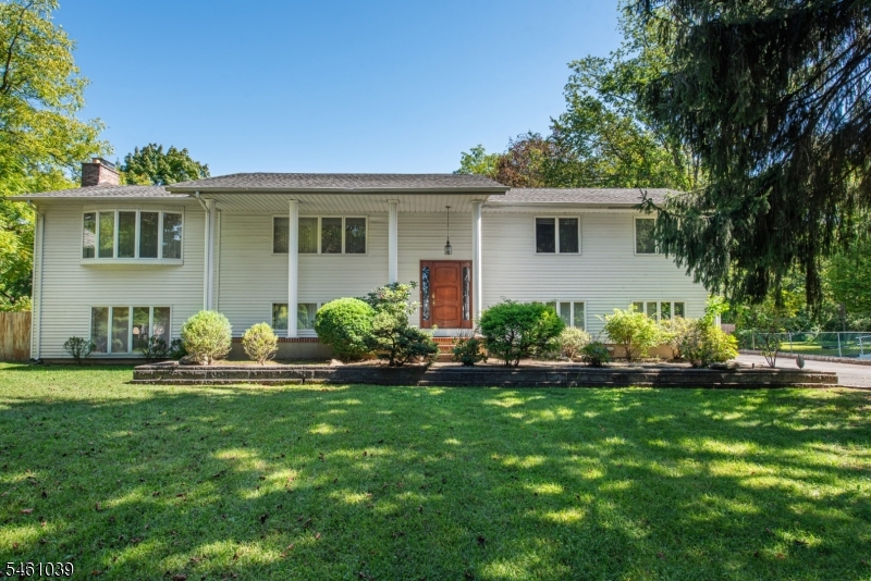 193 Walnut St Property Photo 1