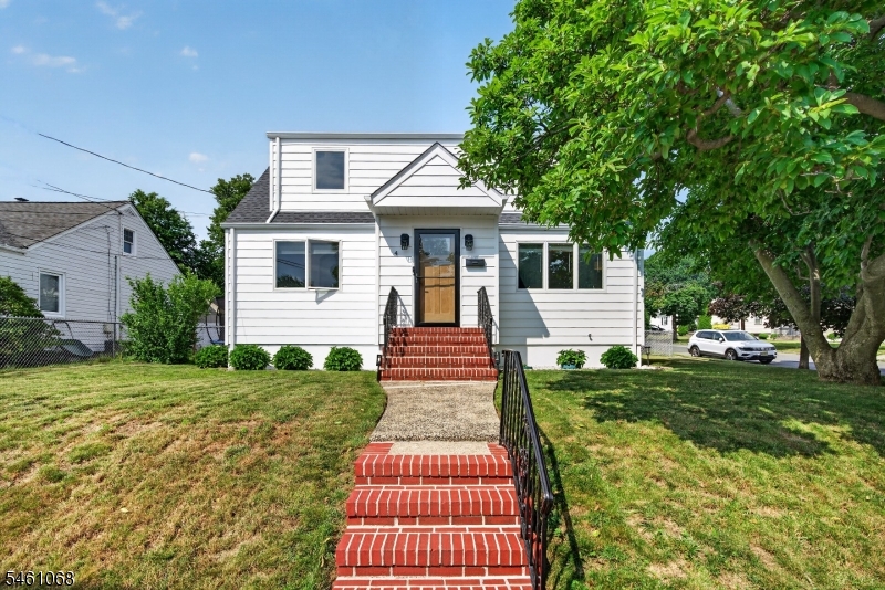 4 Howard Ave Property Photo 1