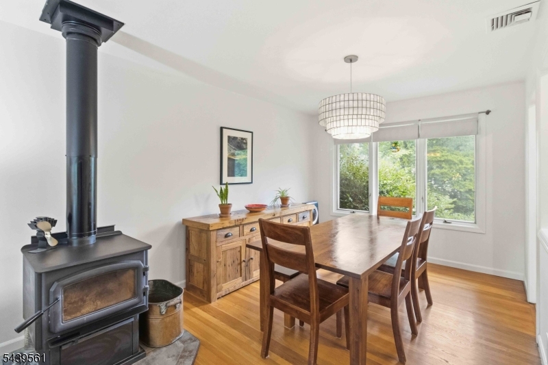 10 Cornell Pl Property Photo 6