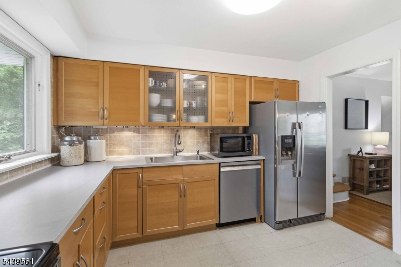 10 Cornell Pl Property Photo 7