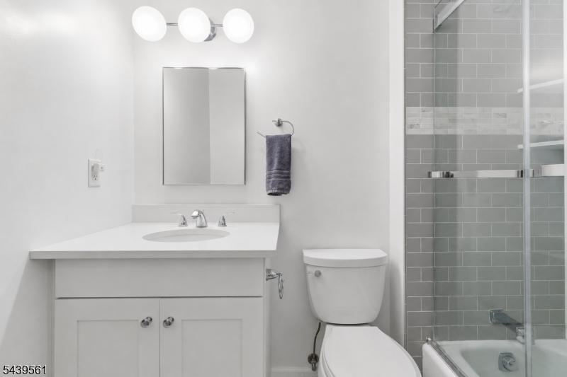 10 Cornell Pl Property Photo 15