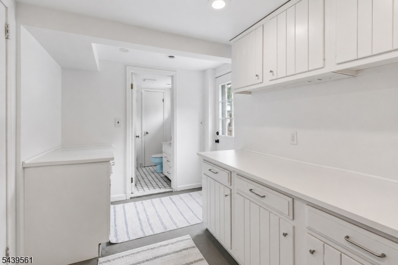 10 Cornell Pl Property Photo 19