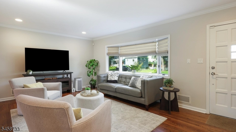 34 Moss Avenue Property Photo 5
