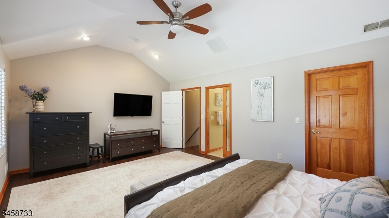 34 Moss Avenue Property Photo 23