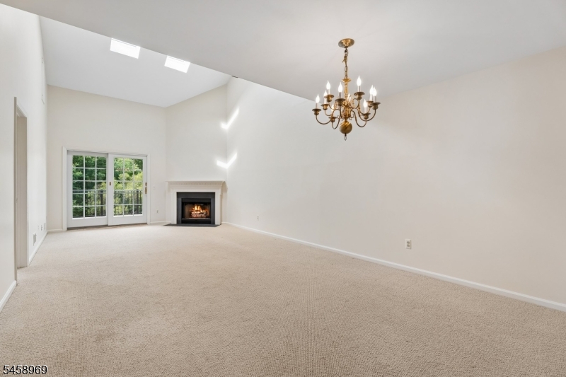 7 Davenport Pl Property Photo 3