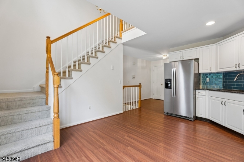 7 Davenport Pl Property Photo 18