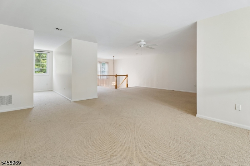 7 Davenport Pl Property Photo 20