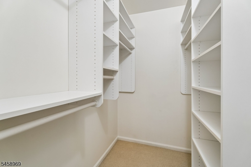 7 Davenport Pl Property Photo 22