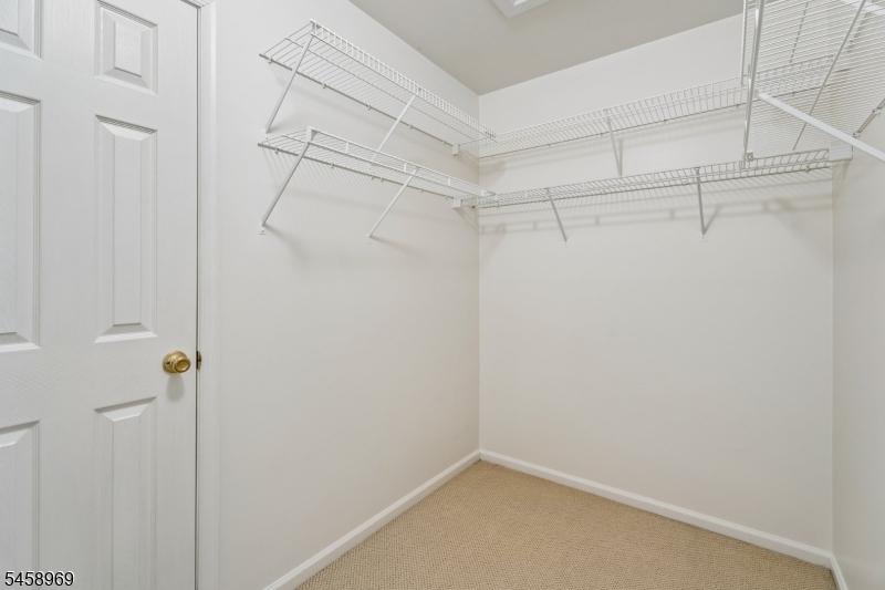 7 Davenport Pl Property Photo 23