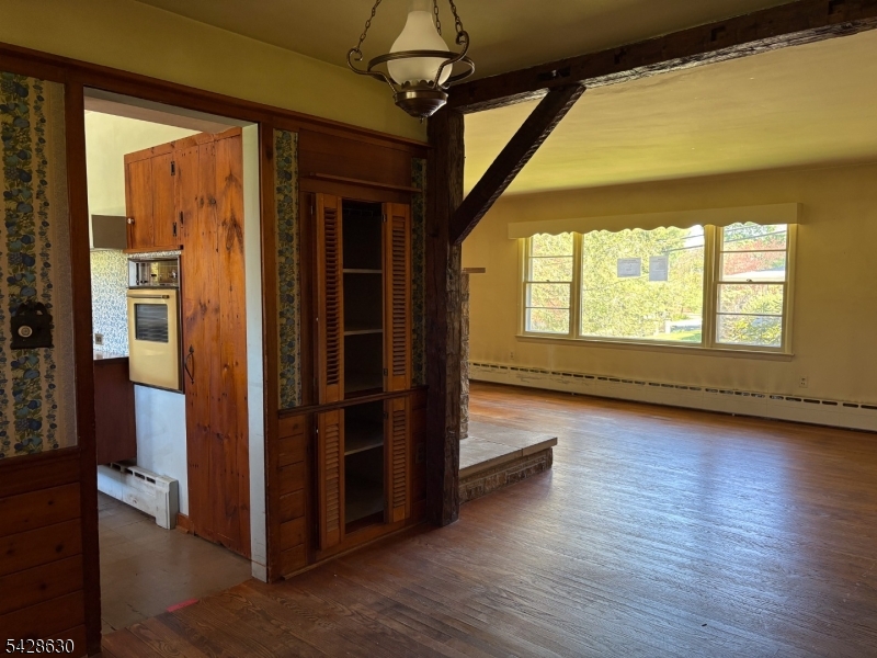 18 Pottersville Rd Property Photo 7