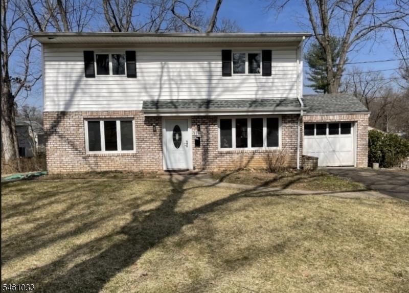 37 Crestview Hill Rd Property Photo 1