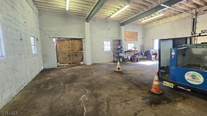 Zion Road Property Photo 6