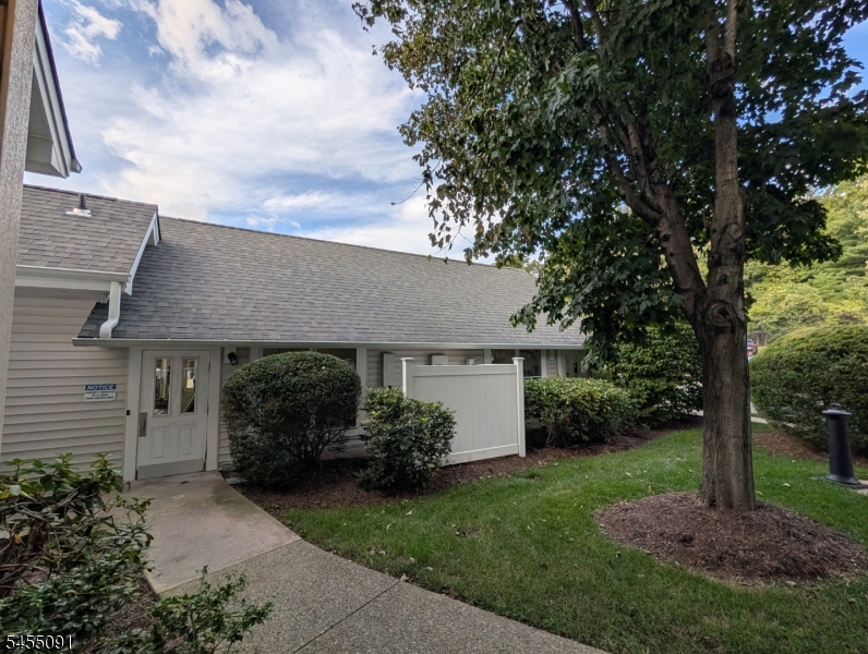 17 Quail Brook Court Property Photo 30